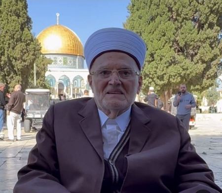 اعتقال خطيب الأقصى الشيخ عكرمة صبري بالقدس